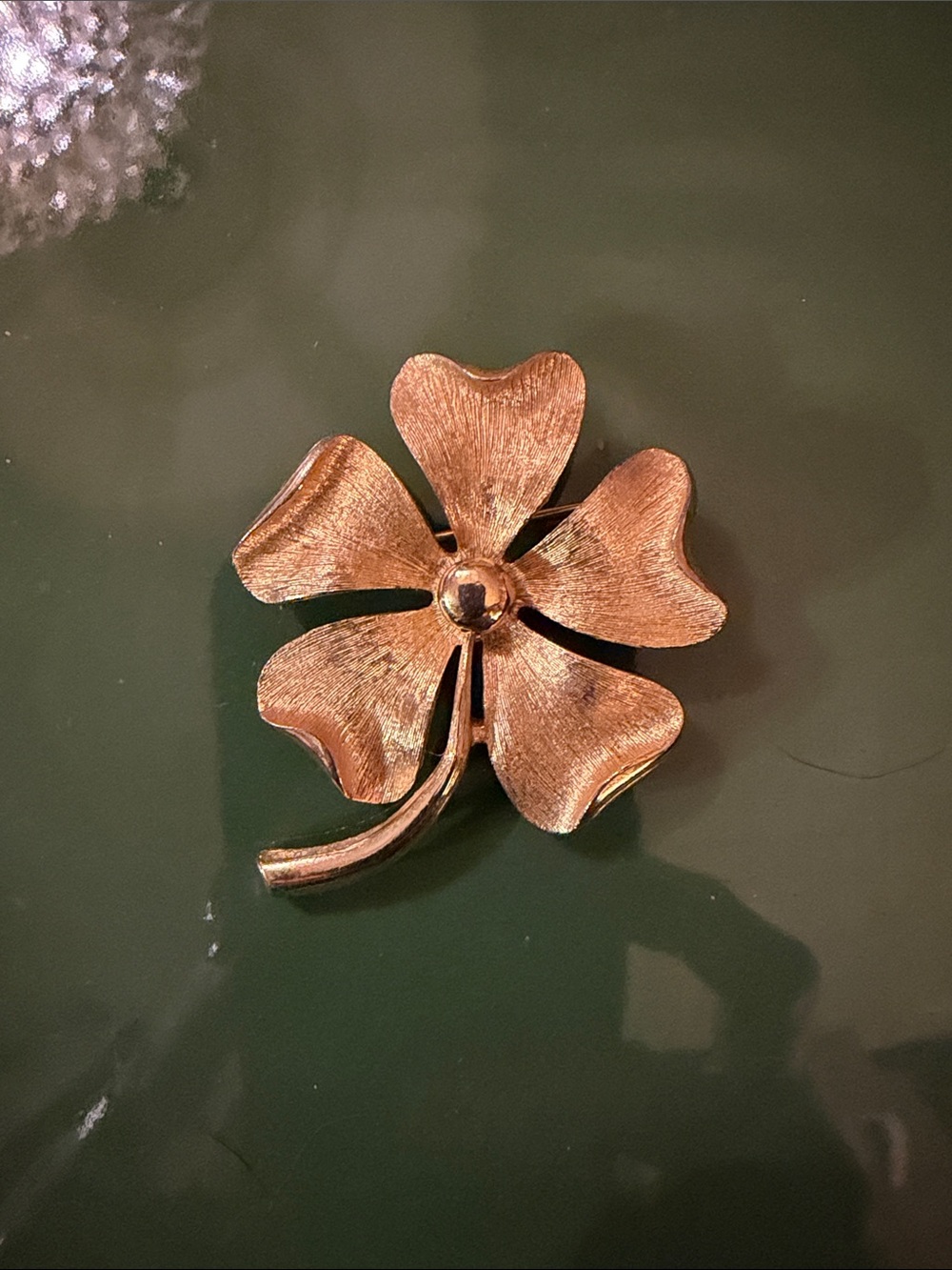 Sarah Coventry Gold-Tone Four-Leaf Clover Brooch 1968 Accent Collection